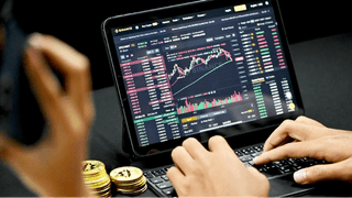 Interface de trading Aroeira Valorença para execução de baixa latência com fluxo de ordens em tempo real